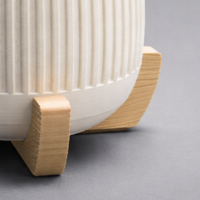 Vaso Japandi a Coste con Supporto Effetto Legno – Stampa 3D