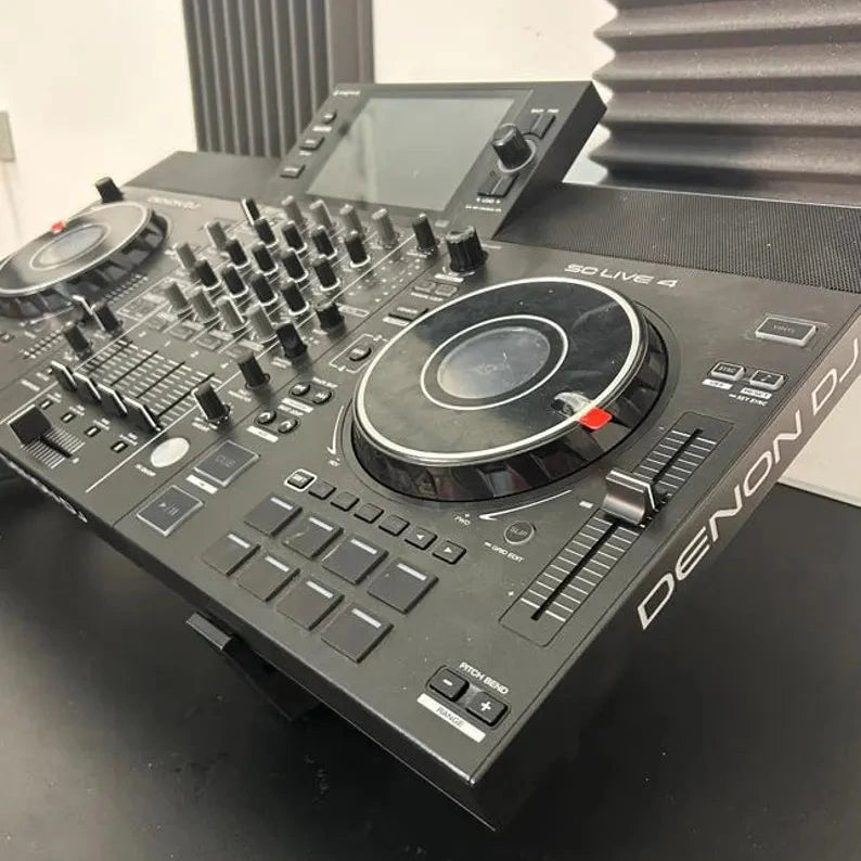 DJ Controller Stand – Supporto Inclinato Universale